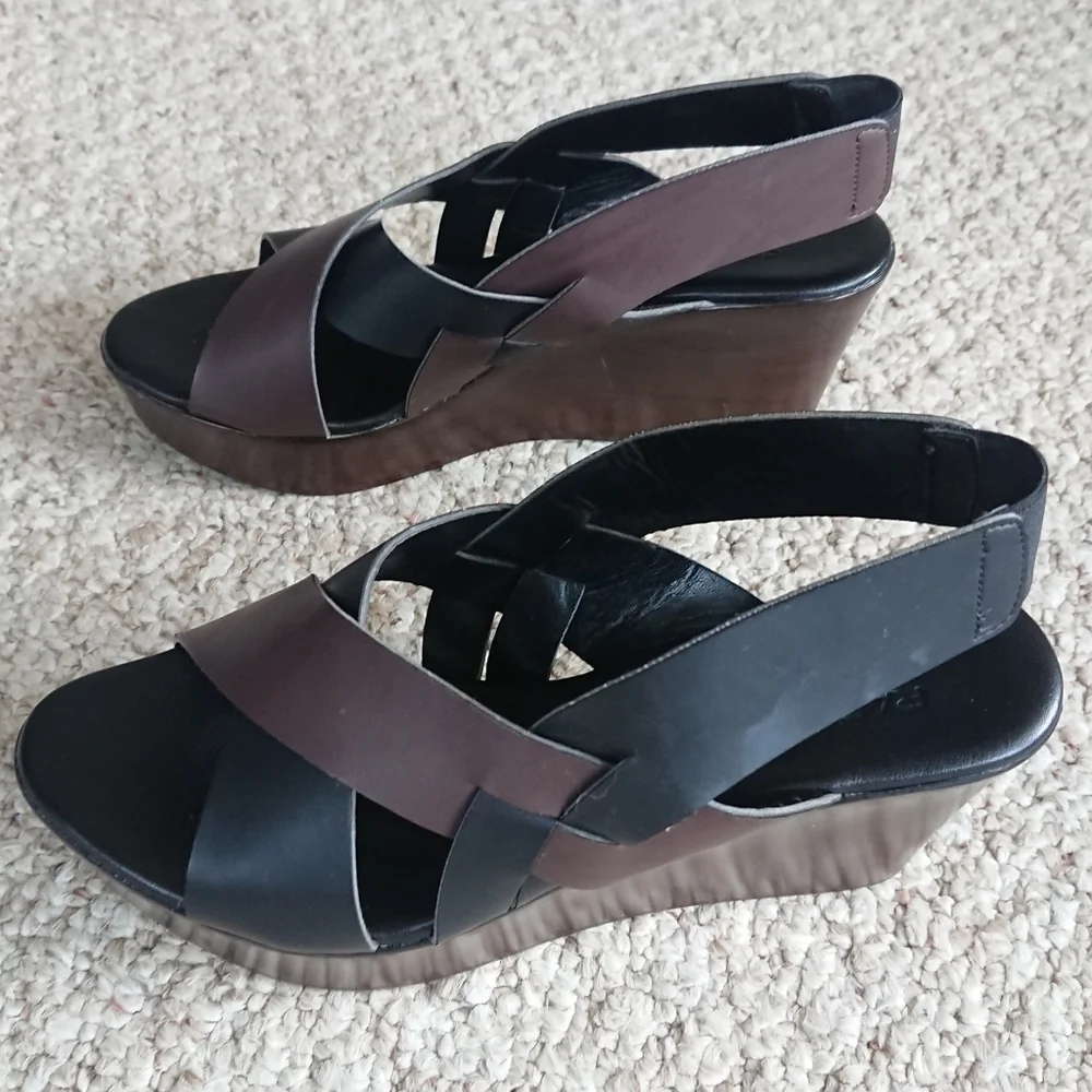 Ron White Rapisardi Onyx Leather Wedge Sandal size 6.5